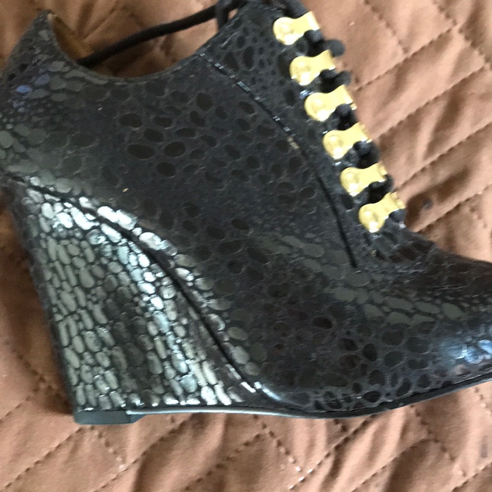 Fun ankle boot - Picture 2 of 4